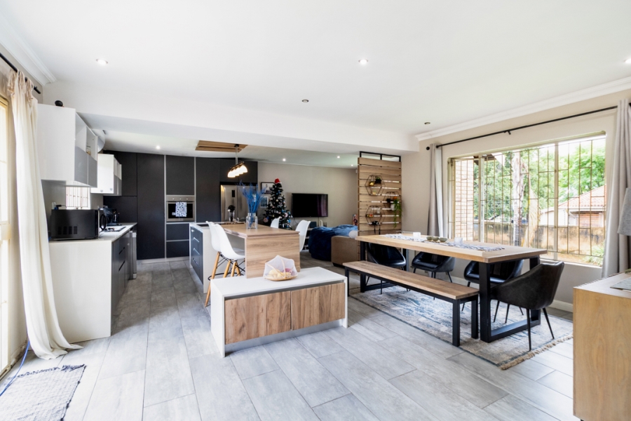 8 Bedroom Property for Sale in Ifafi North West